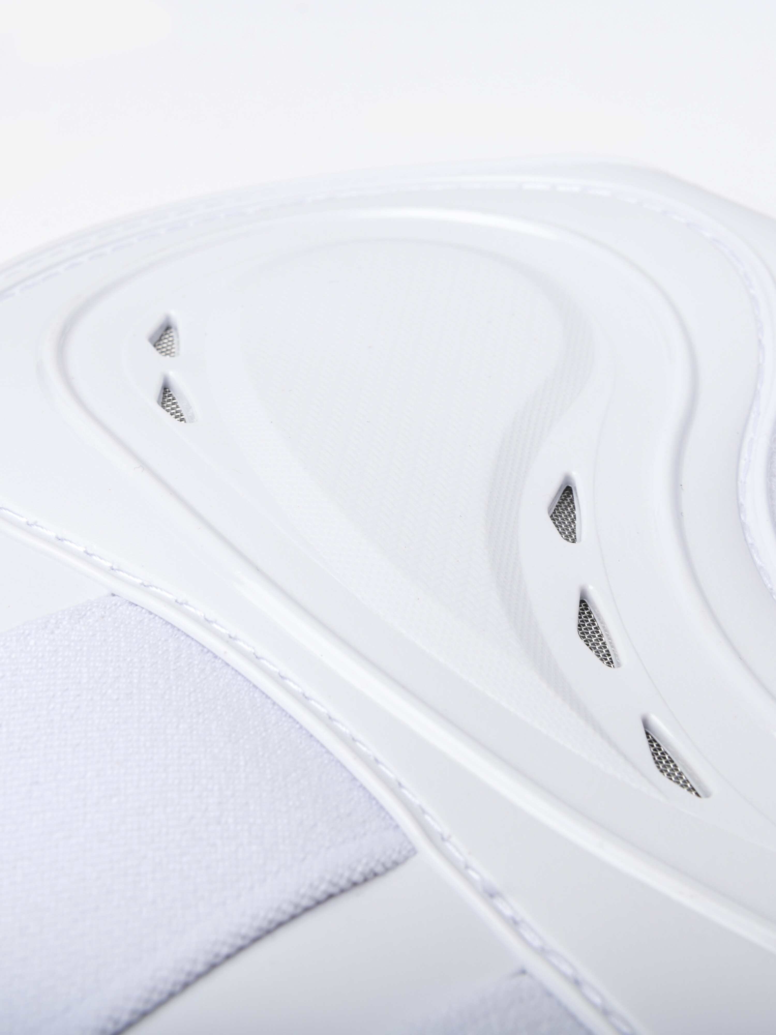 Proshell brushing boots