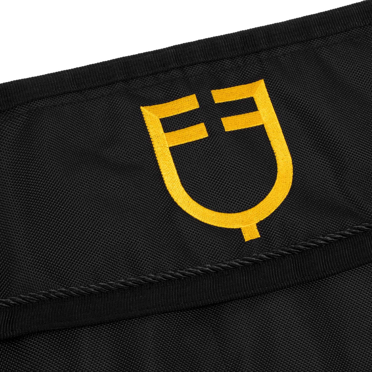 Boxengitter mit gesticktem Logo