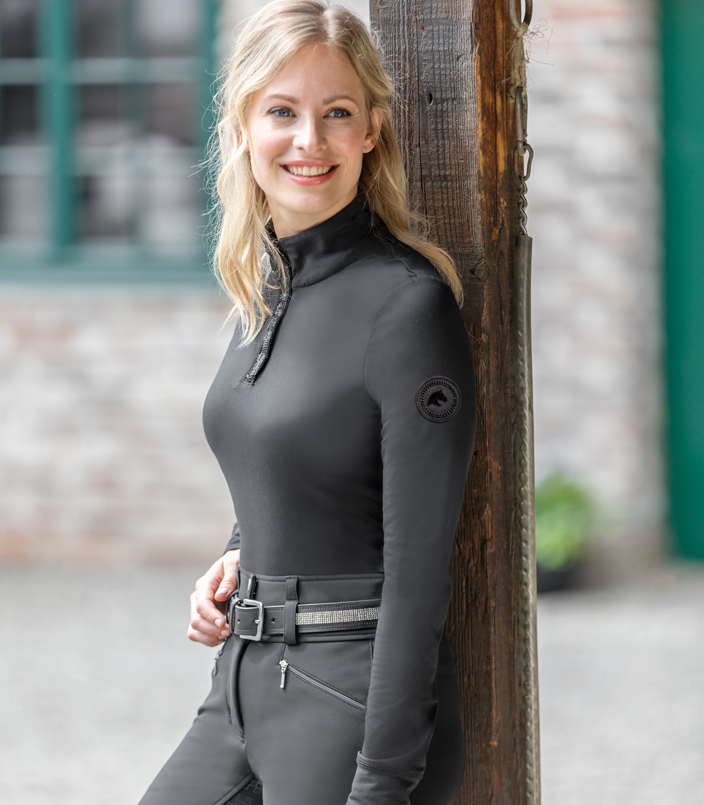 Women's Esthal functional shirt in black Women's Esthal functional shirt in black