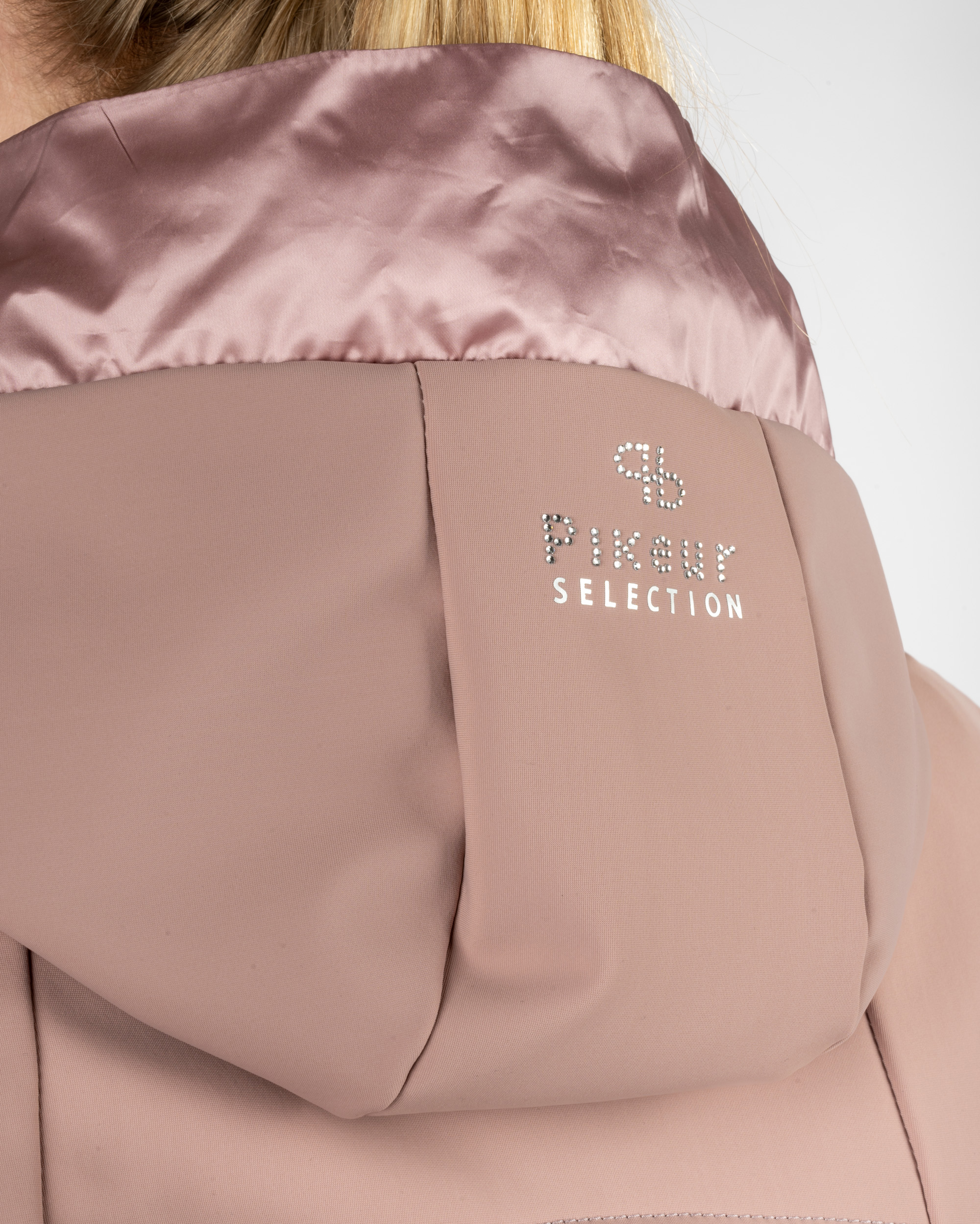 Hybrid jacket Selection
