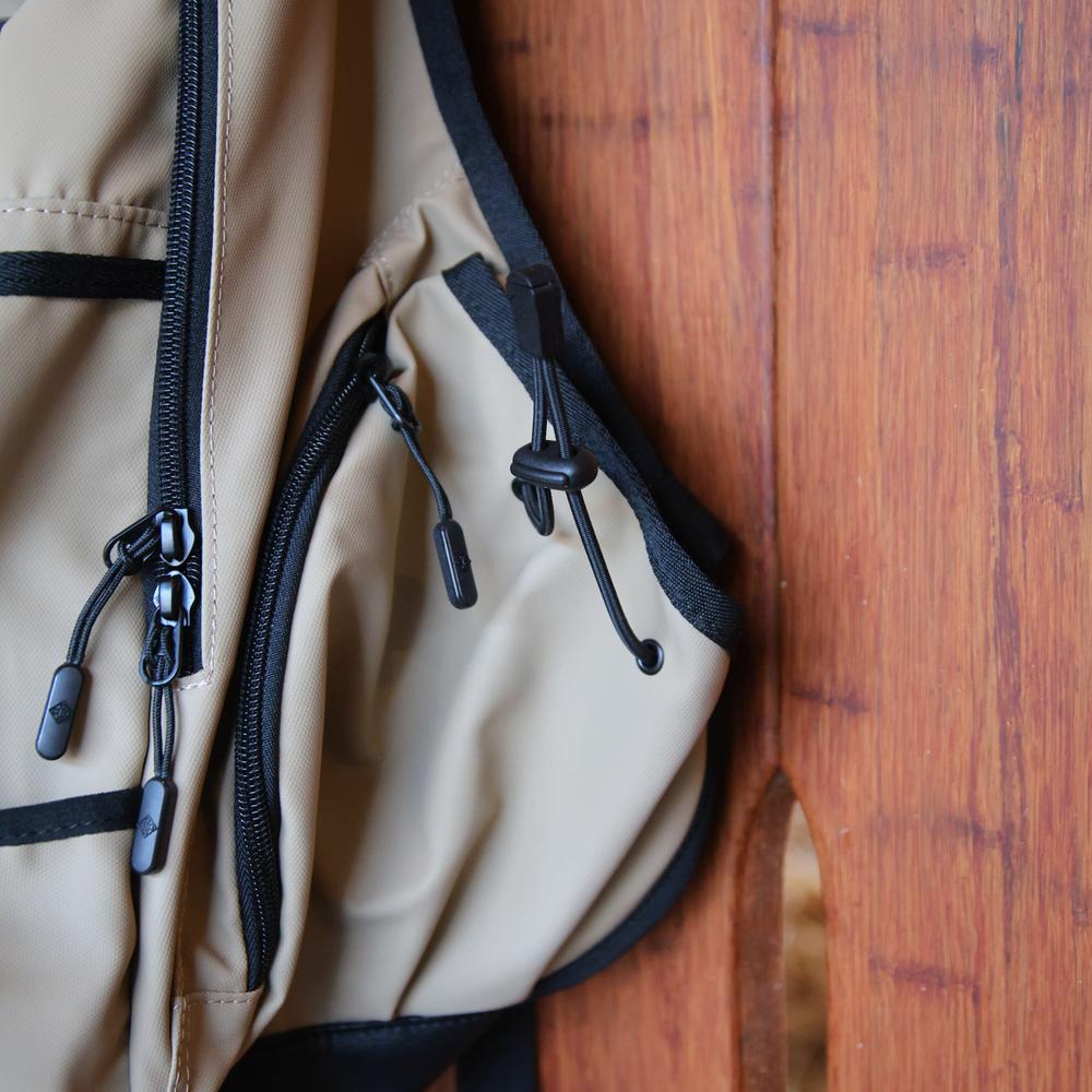 GD Grooming backpack
