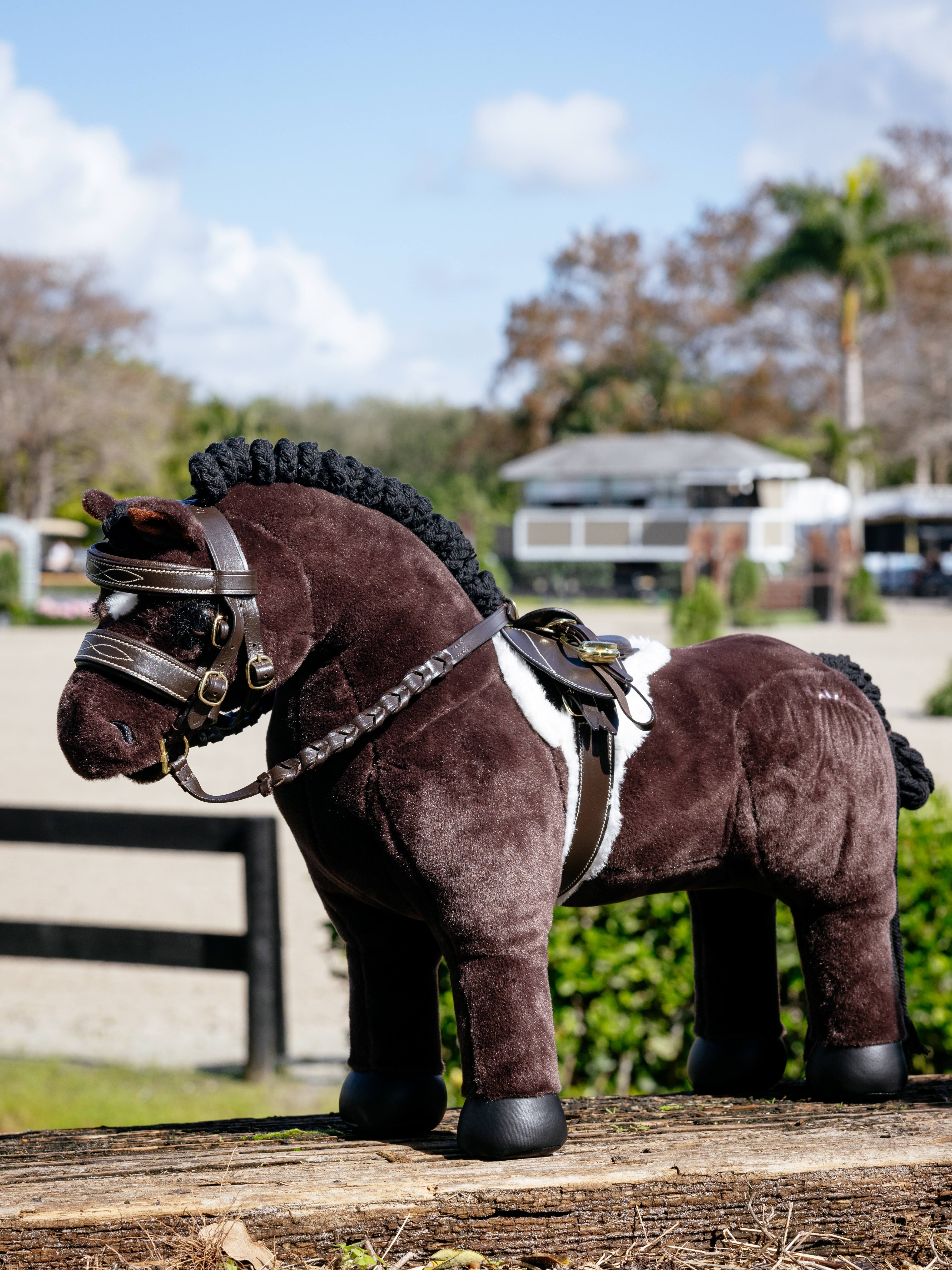 Toy Pony Hunter zadeldek en Gurt Braun