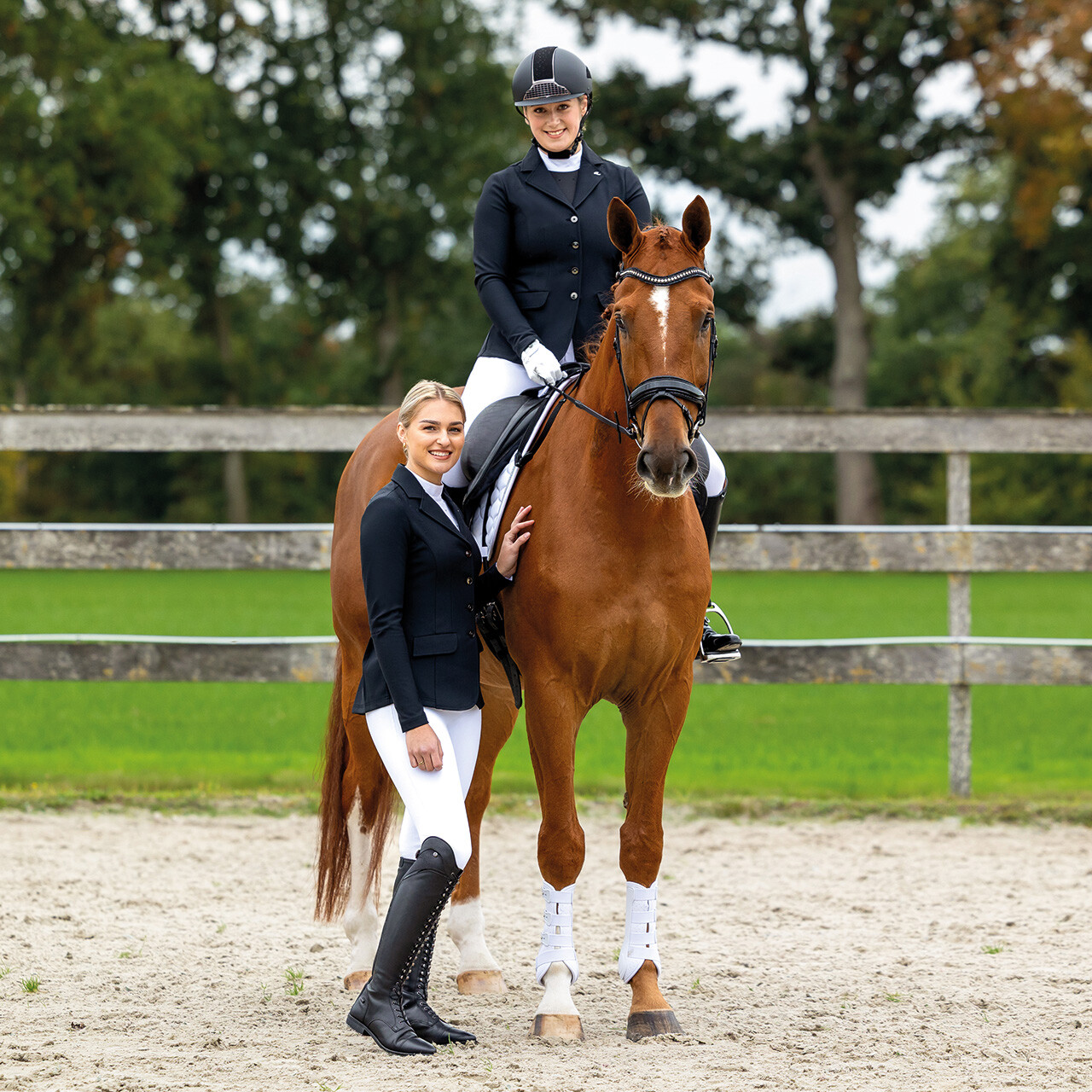Competition jacket Amilara in black