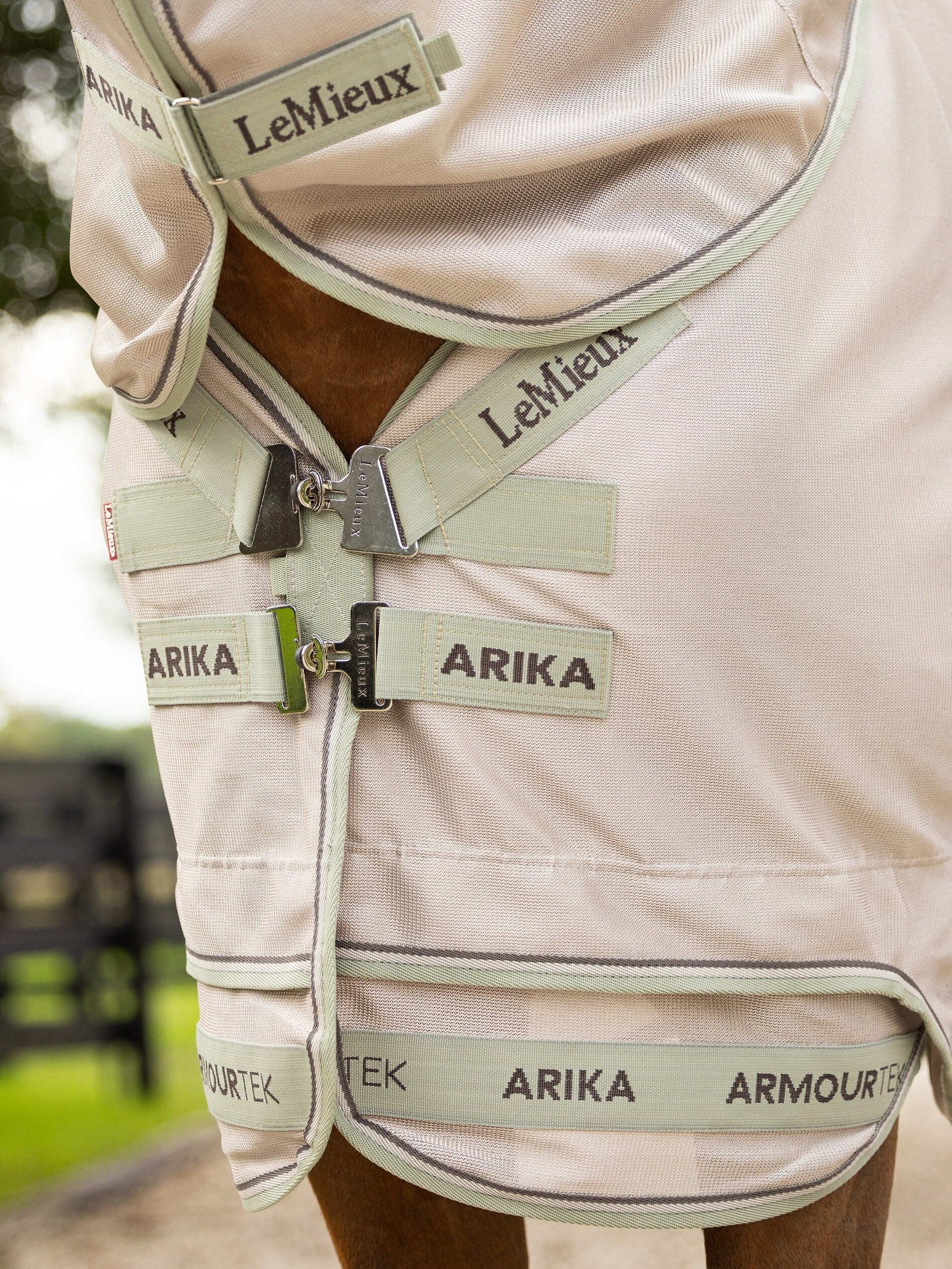 Arika Armour-Tek Fliegendecke