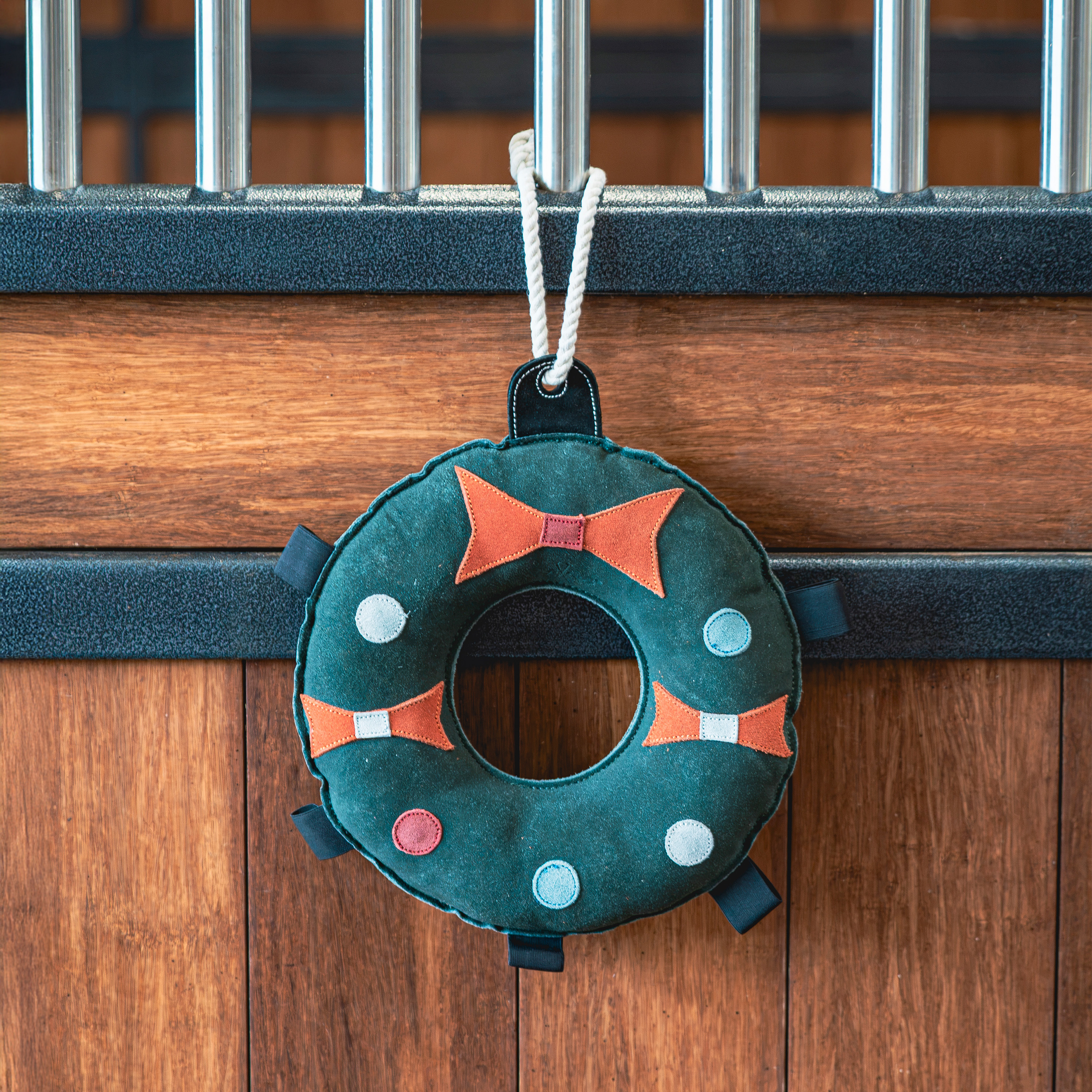 Stable buddy Christmas ring
