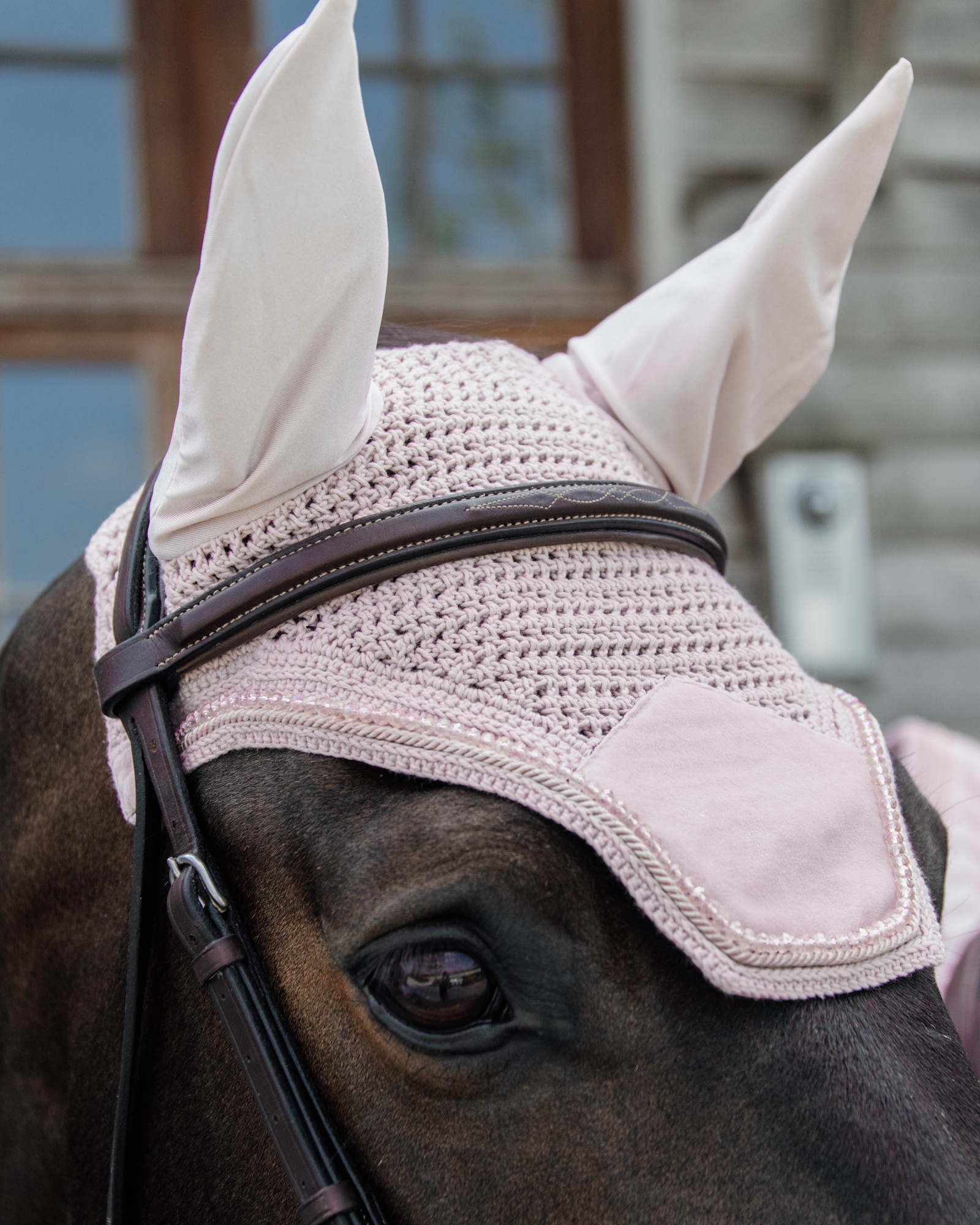 Fly ears Wellington Velvet Pearls