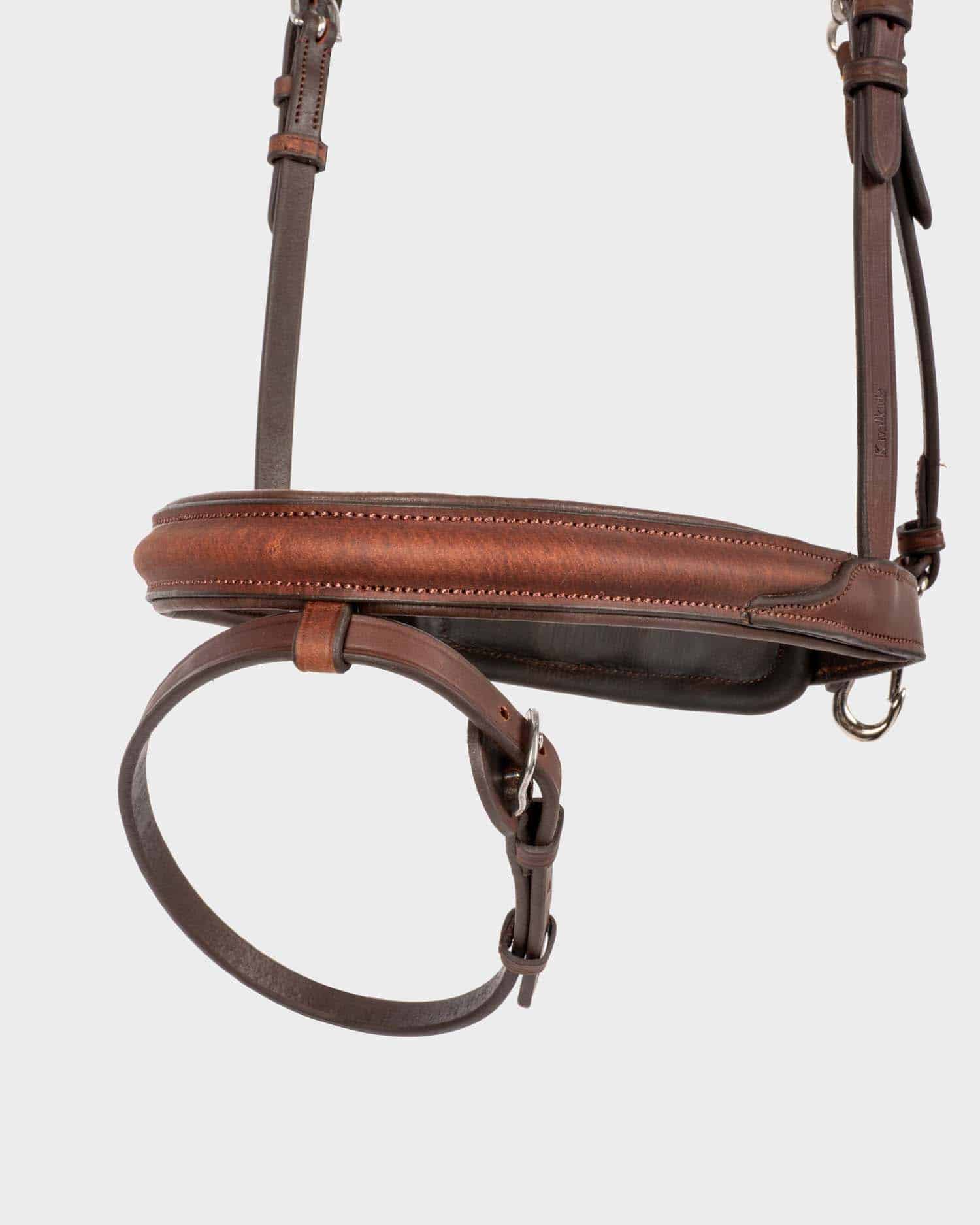 Snaffle oiled leather "Everyday" close-comb.