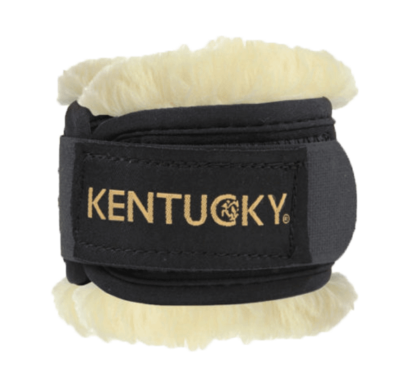 Fetlock guard with lambskin