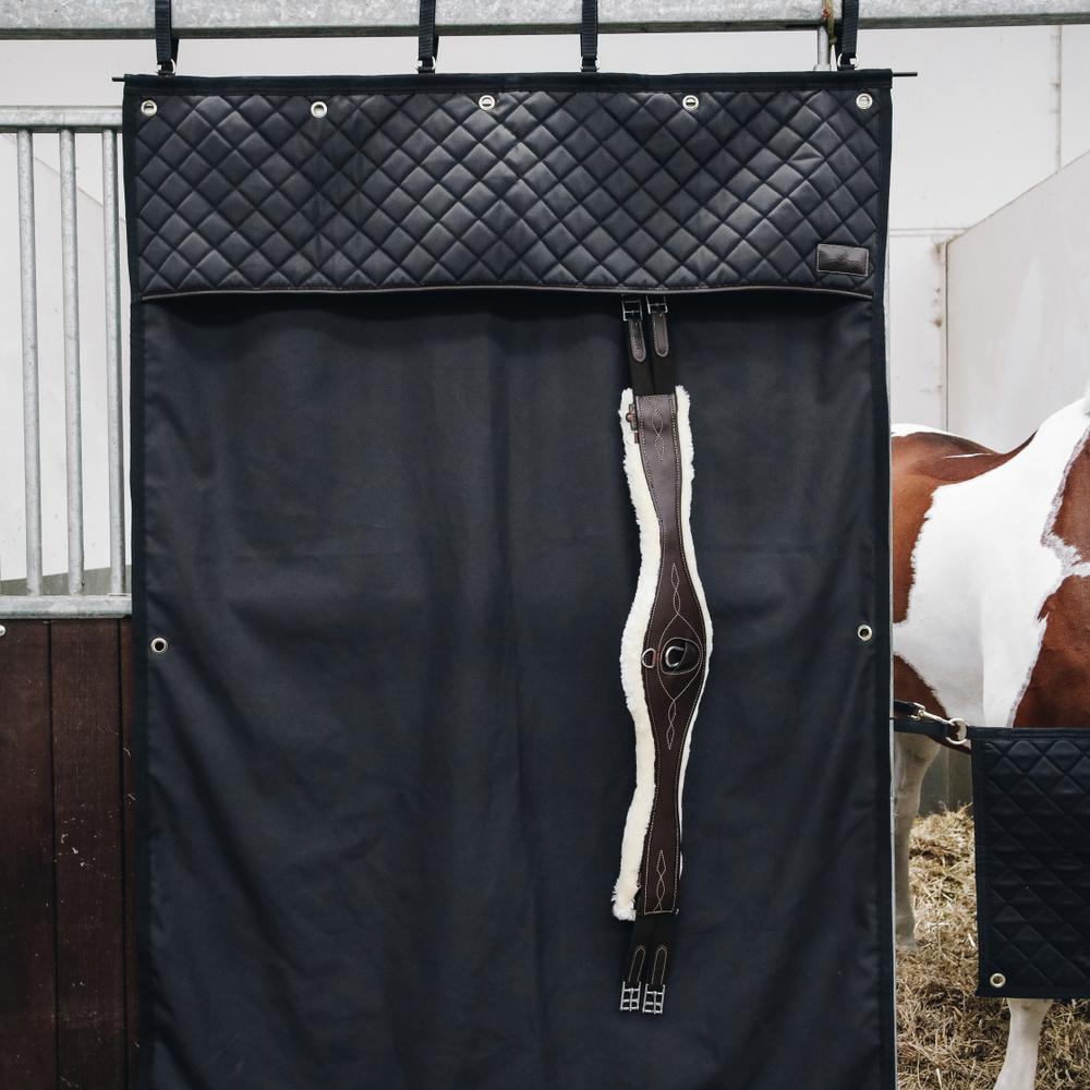 Waterproof stable curtain