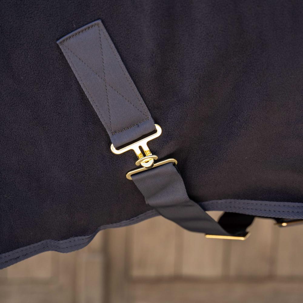 Fleece rug with neck
