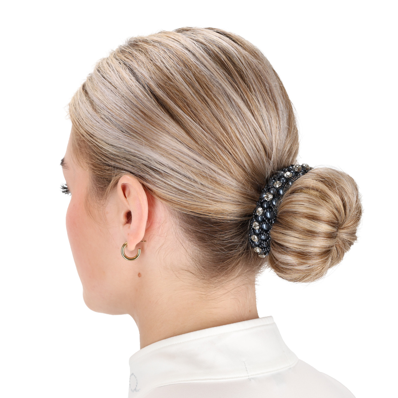 Diamond knotted ribbon