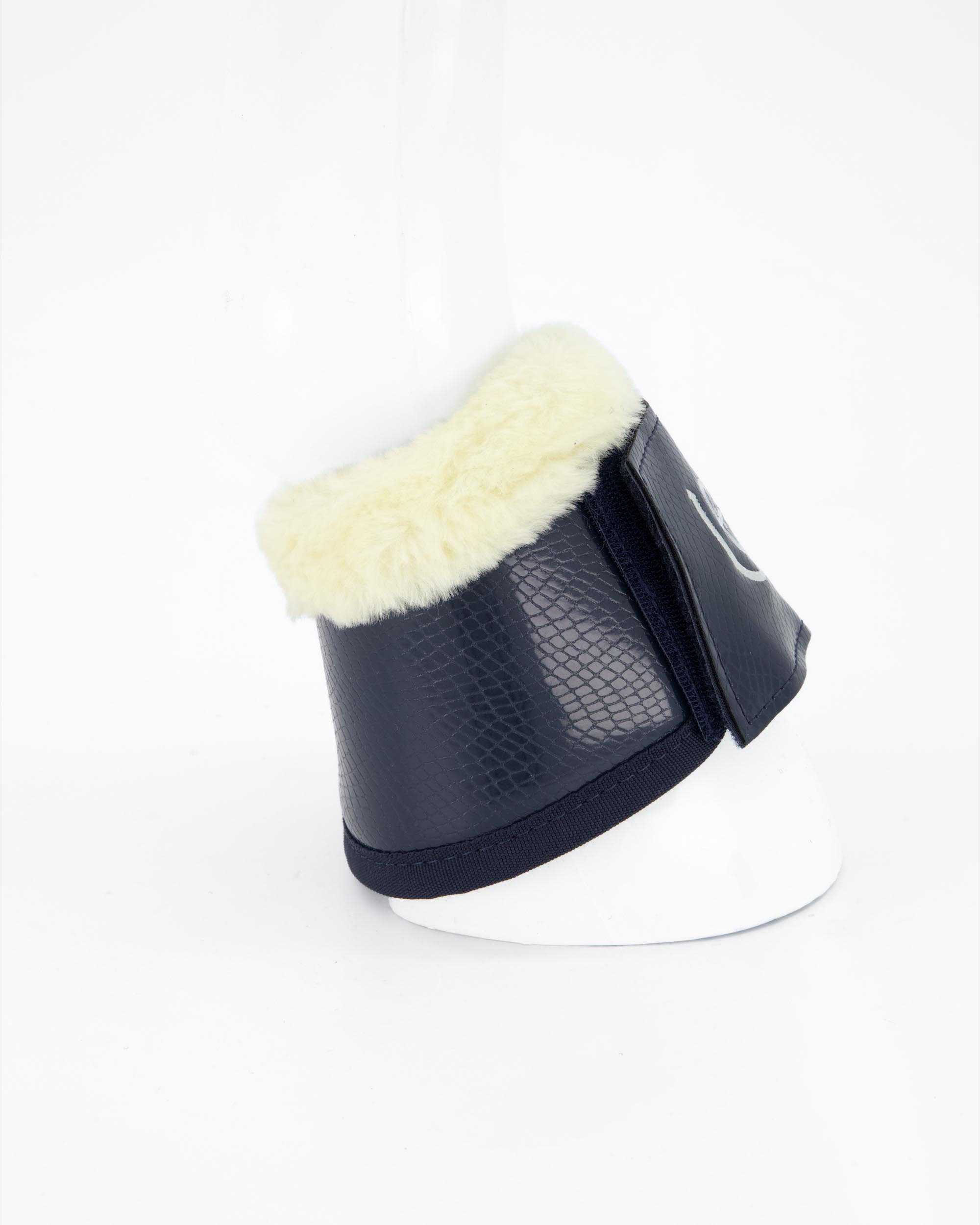 Hoof bells faux fur