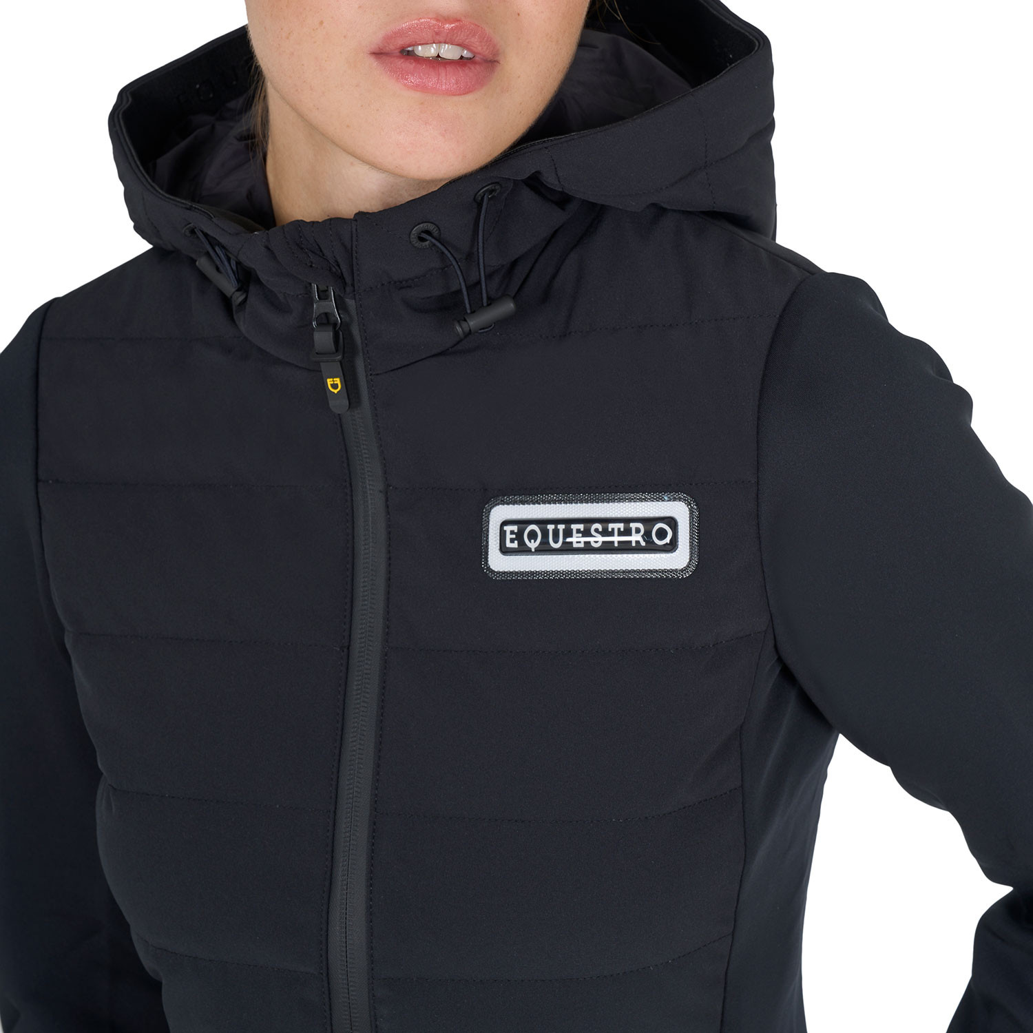 Damen-Daunenjacke mit Kapuze aus technischem Materialmix