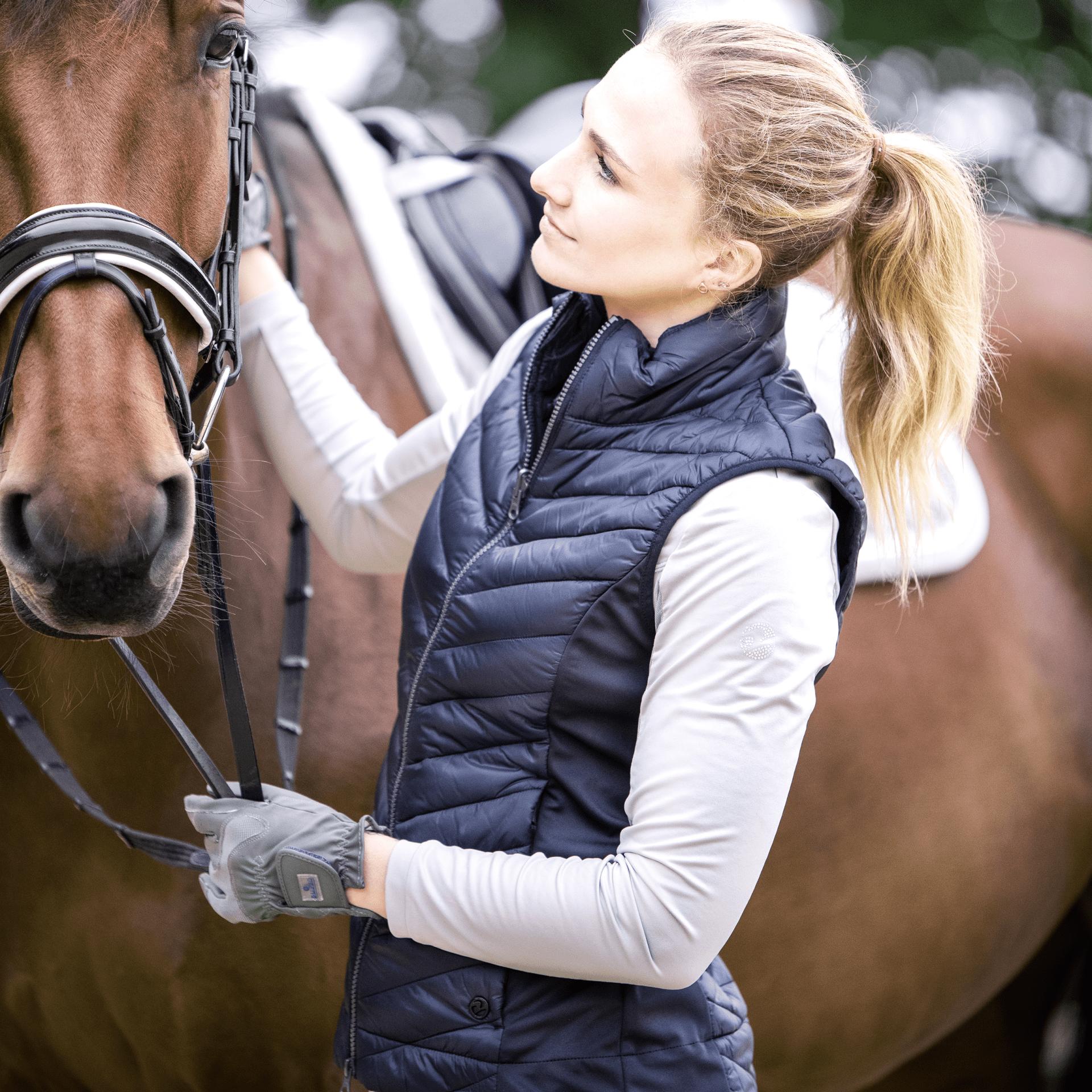 Women's Micah Plus waistcoat in black