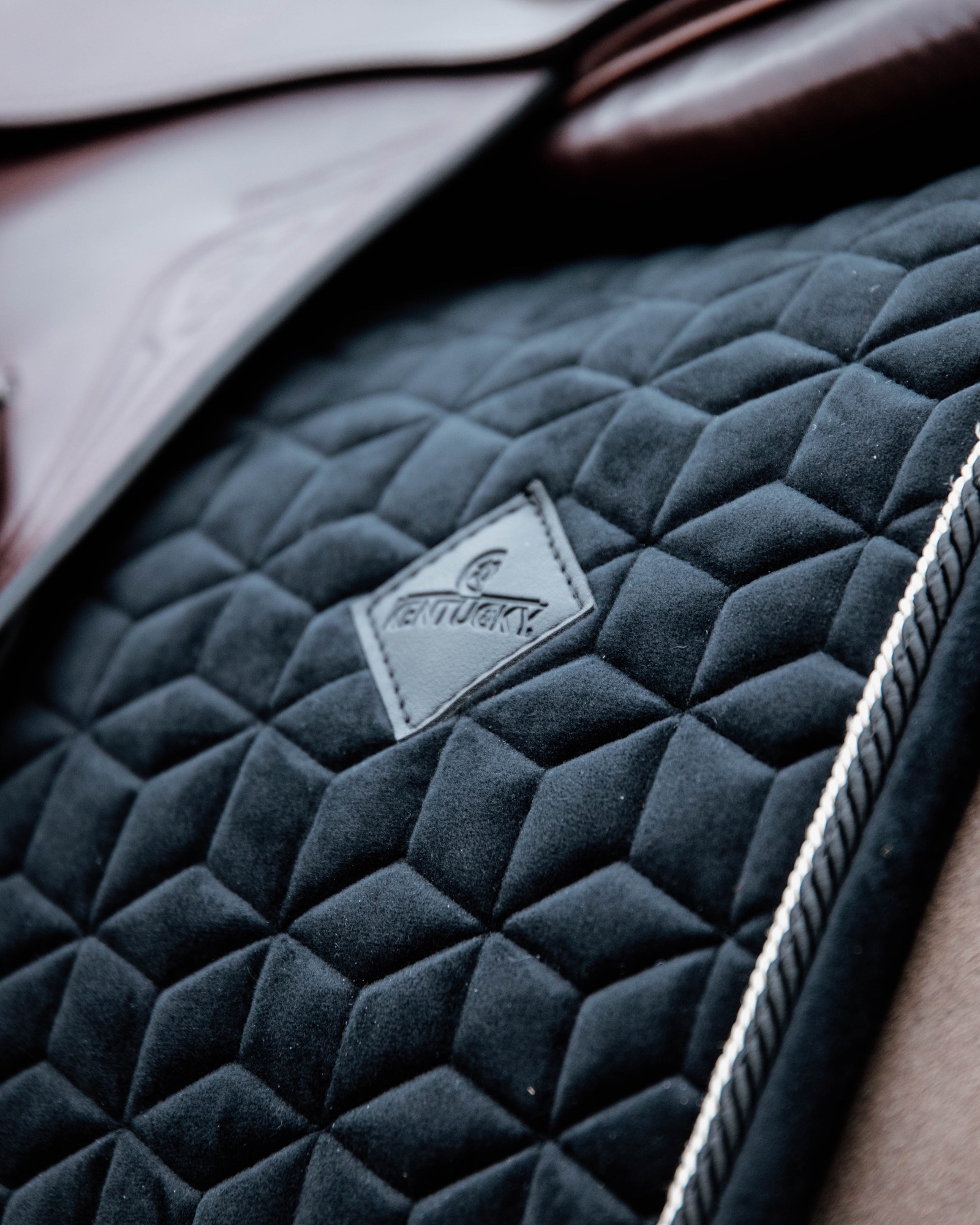 Jumping saddle pad Basic Velvet
