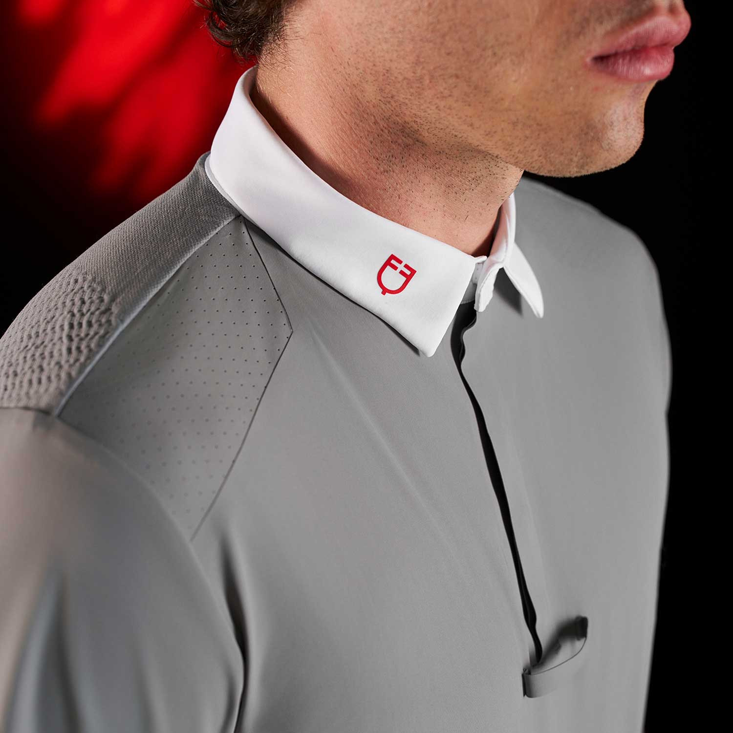 Herren-Turnierpoloshirt mit kurzen Ärmeln und Knöpfen