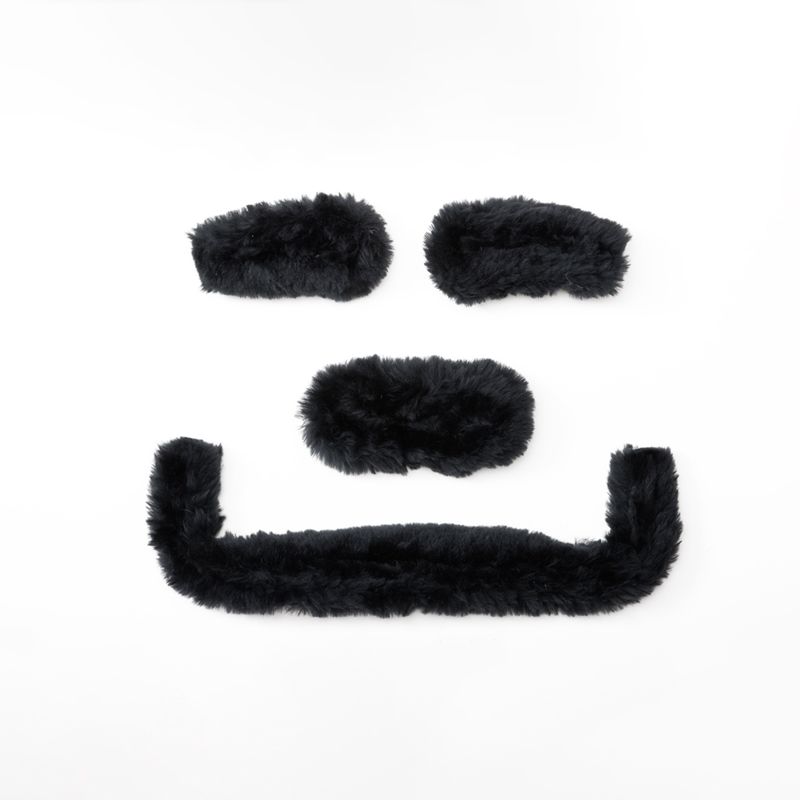 Caliano Via" lambskin cushion set